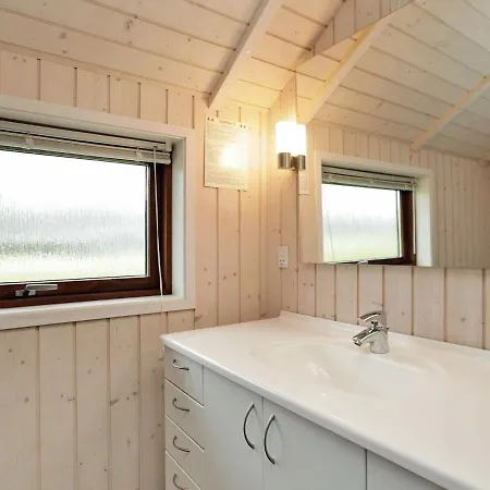 Дом отдыха 6 Person Holiday In *